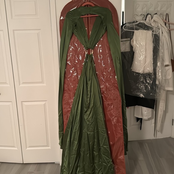 Cult Gaia Jasmin Gown - Picture 7 of 7